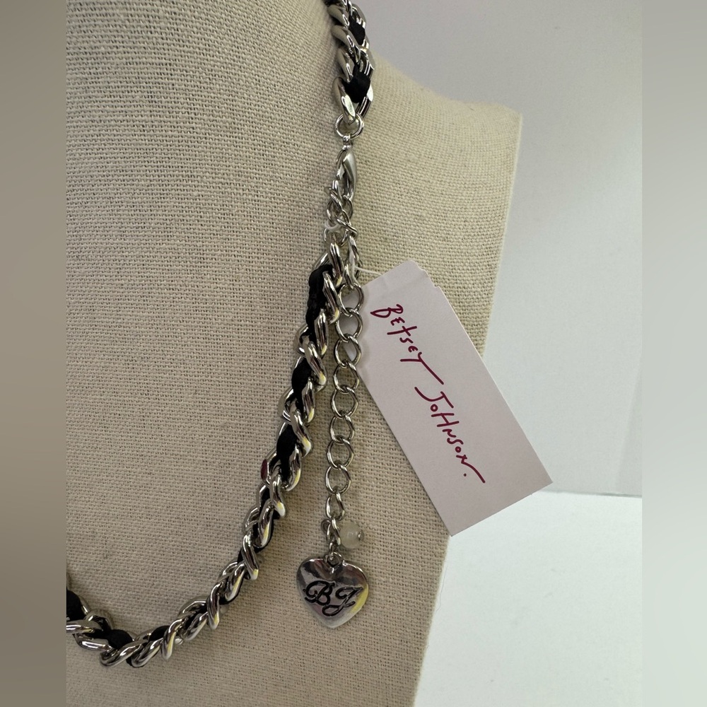 🏈 Betsey Johnson Pink Bow Football Pendant Necklace - Picture 2 of 4